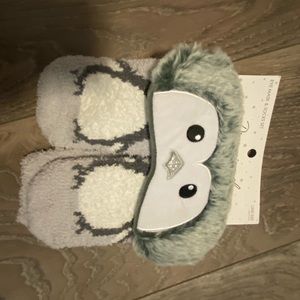 Sleep mask and fuzzy socks